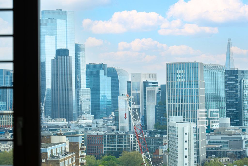 Property photo 3 of 39