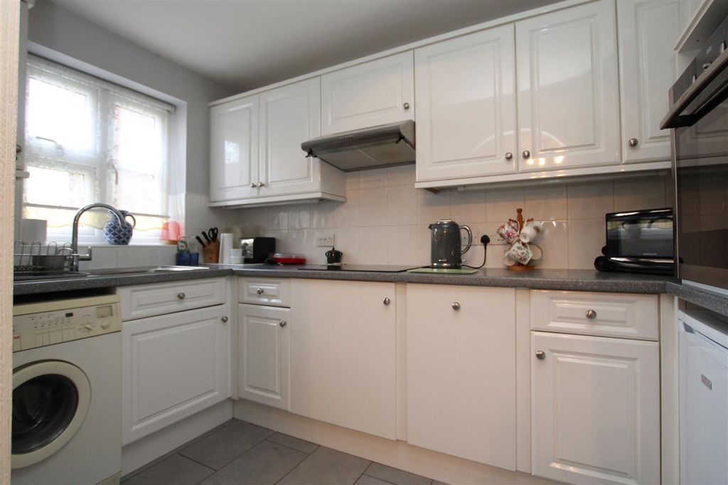 Property photo 3 of 8 Img_3380.Jpg