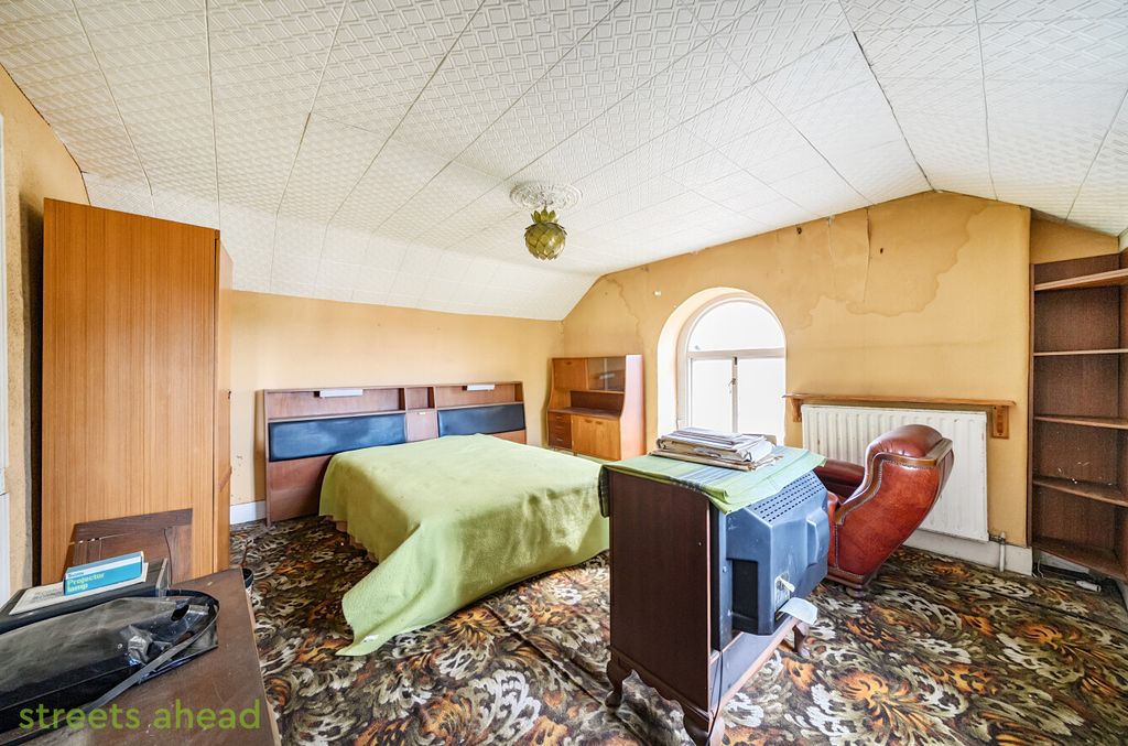 Property photo 3 of 20 E365719d-Febb-450...