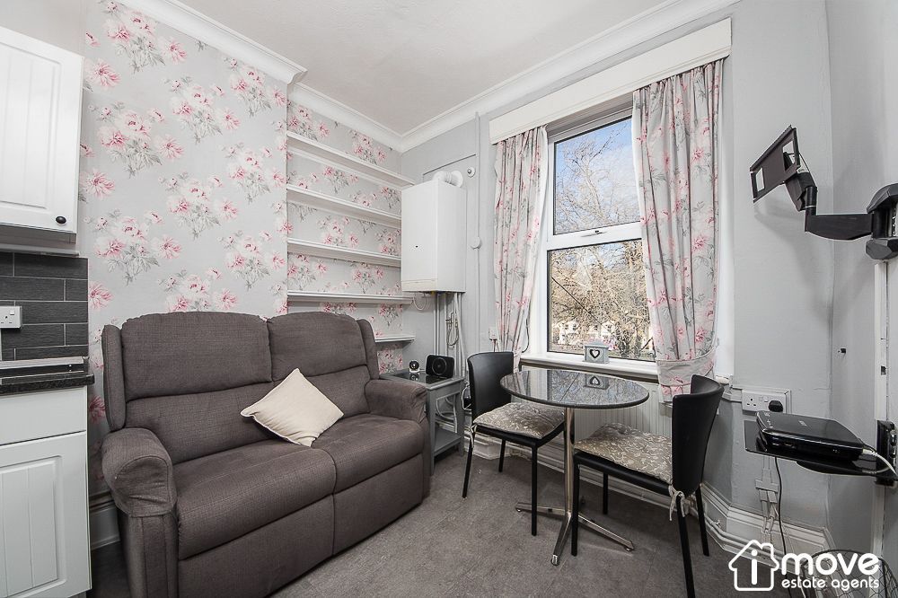 Property photo 3 of 6