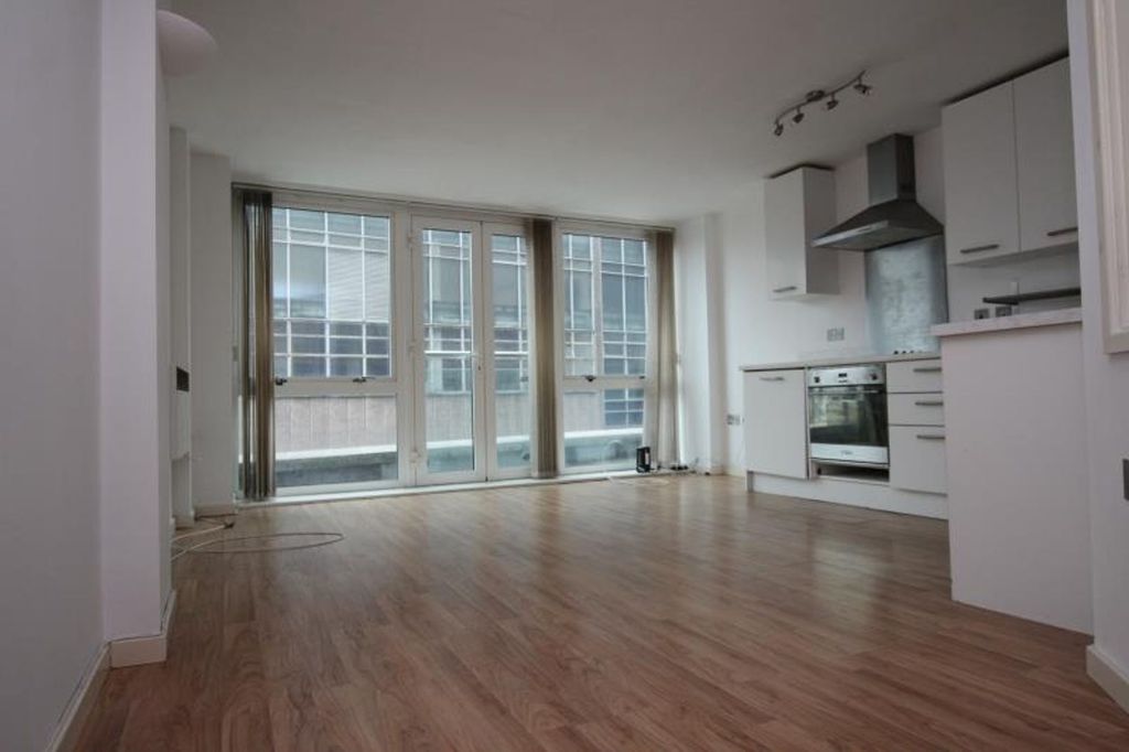 Property photo 1 of 4