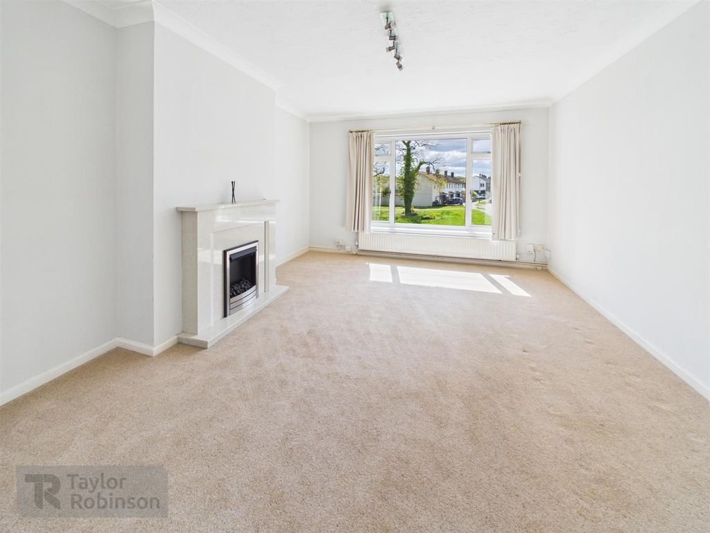 Property photo 2 of 12 Cam02600G0-Pr0706-Still006.Jpg