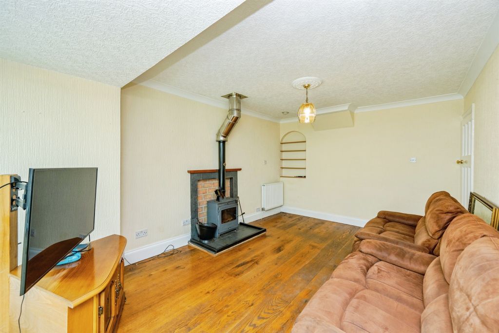 Property photo 2 of 20