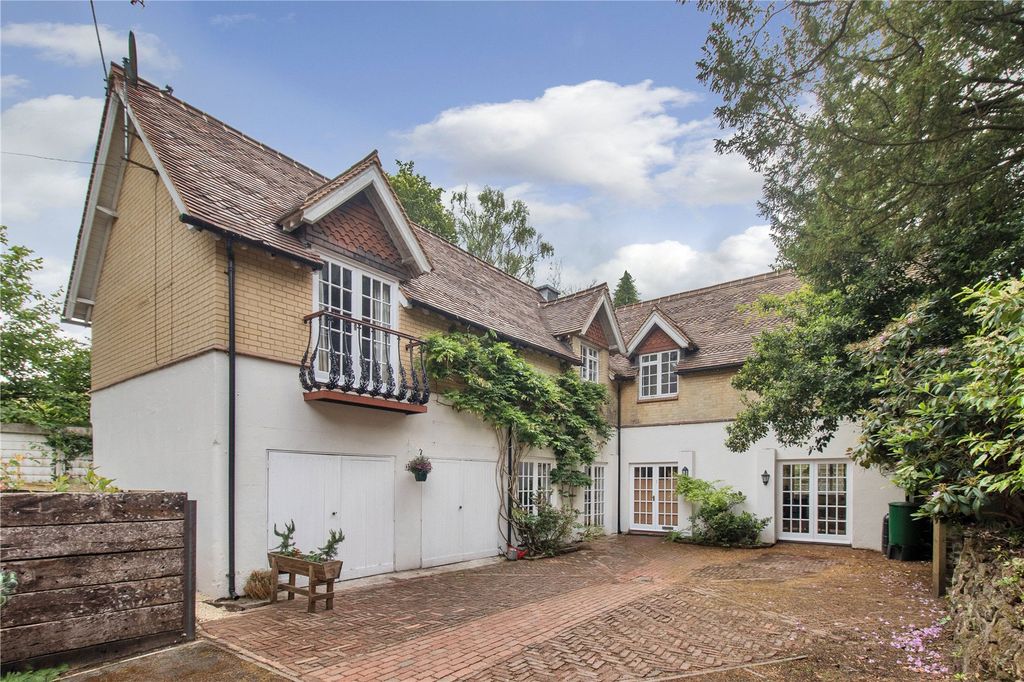 Property photo 1 of 17 The Coach House