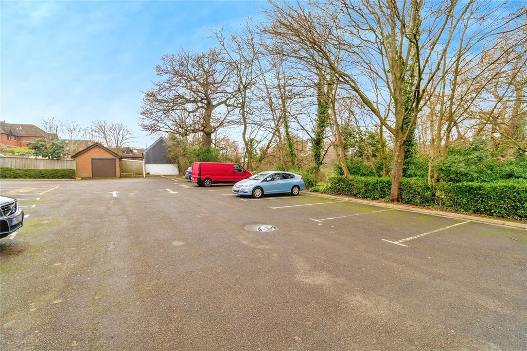 Property photo 3 of 10 Picture No. 13