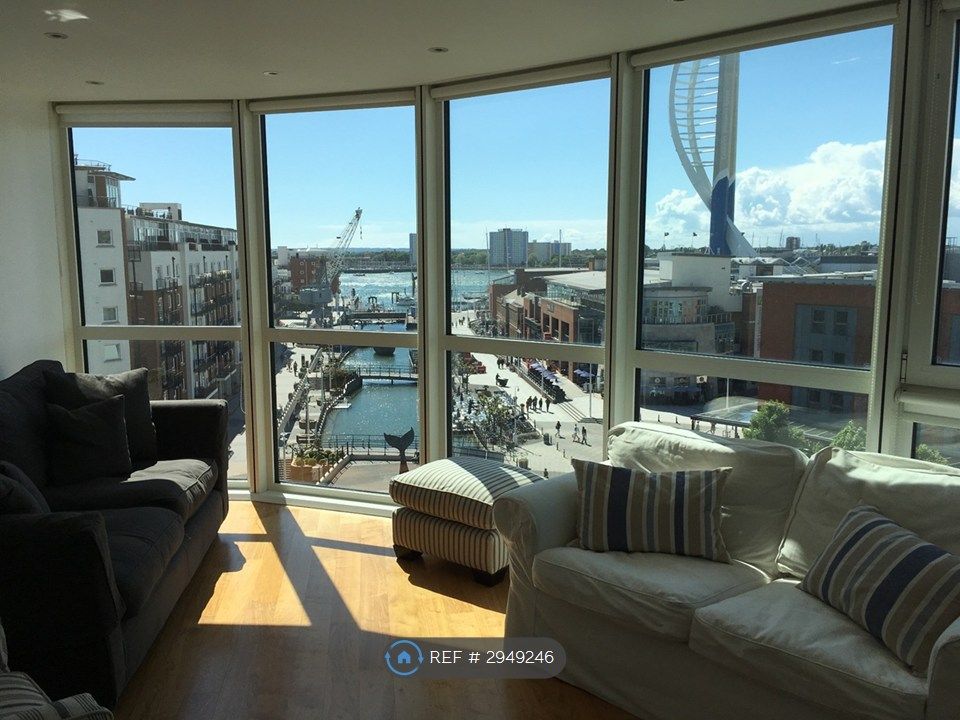 Property photo 2 of 14 Spectacular Views Across Portsmouth Harbour