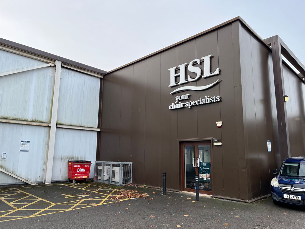 Property photo 3 of 13