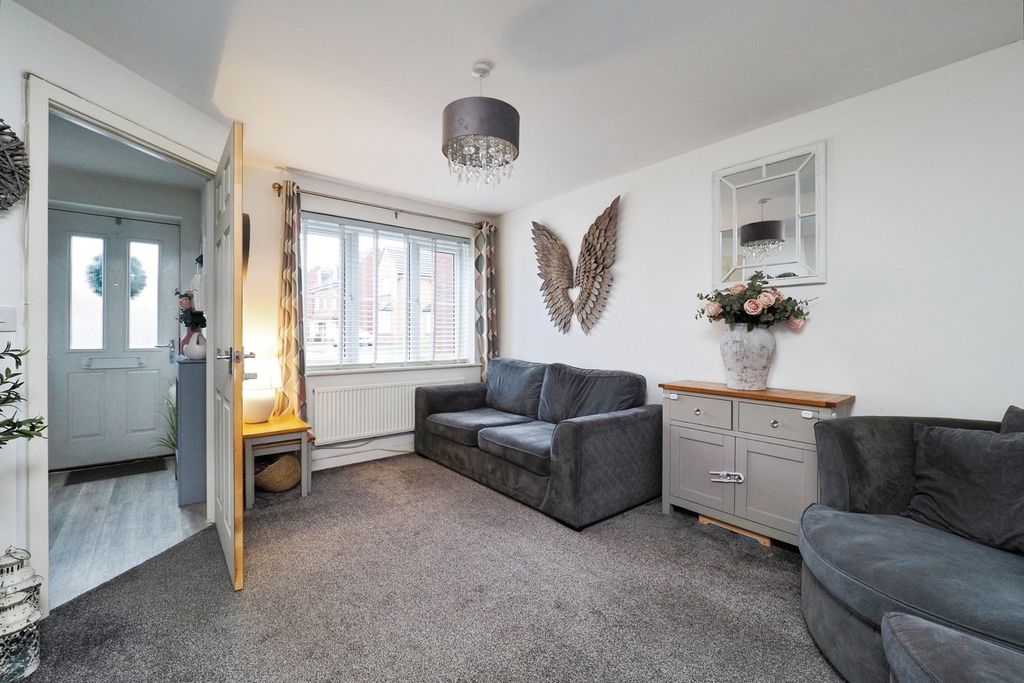 Property photo 3 of 20 Pbox-Img.Jpg