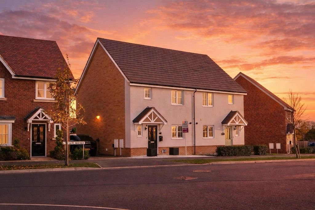 Property photo 1 of 19 Front