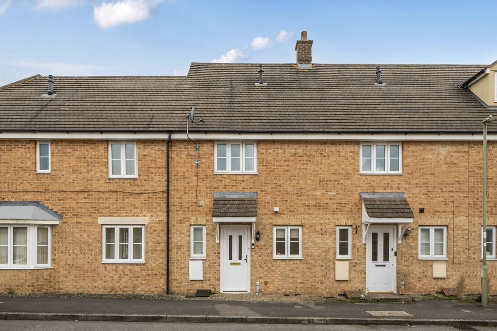 Property photo 1 of 10 1419270-8-69A0477932685