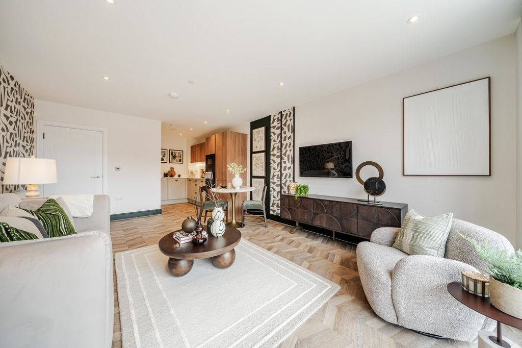 Property photo 1 of 5 Show Home Living