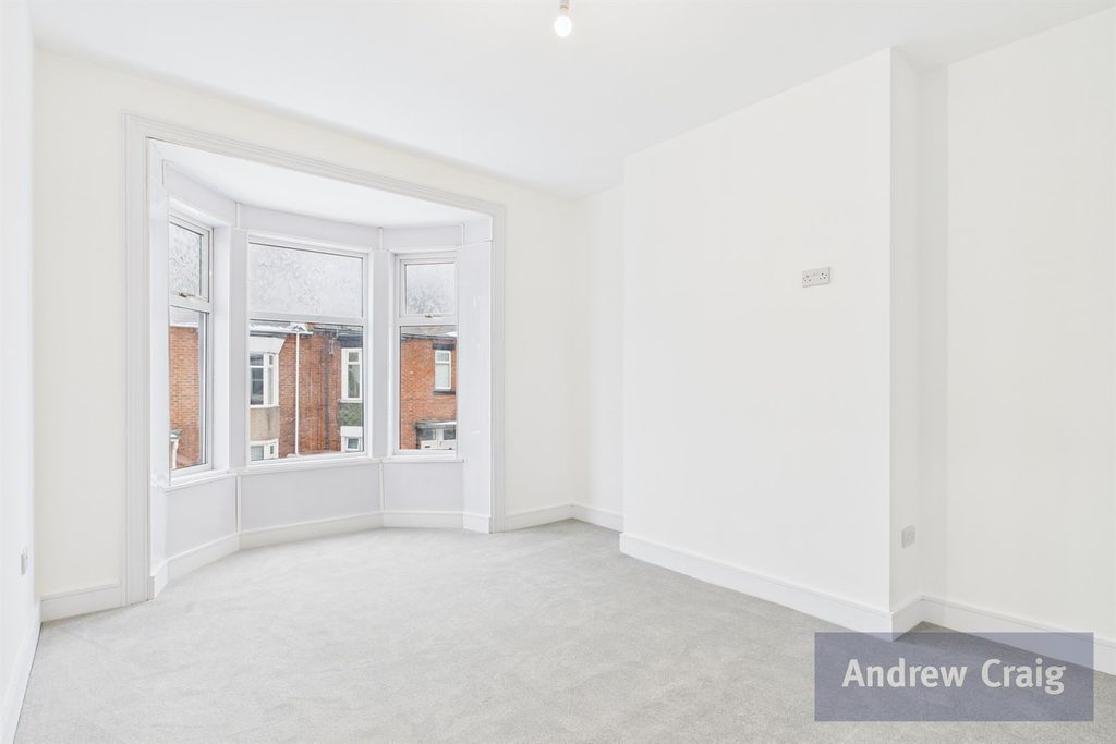 Property photo 2 of 12 Bedroom One