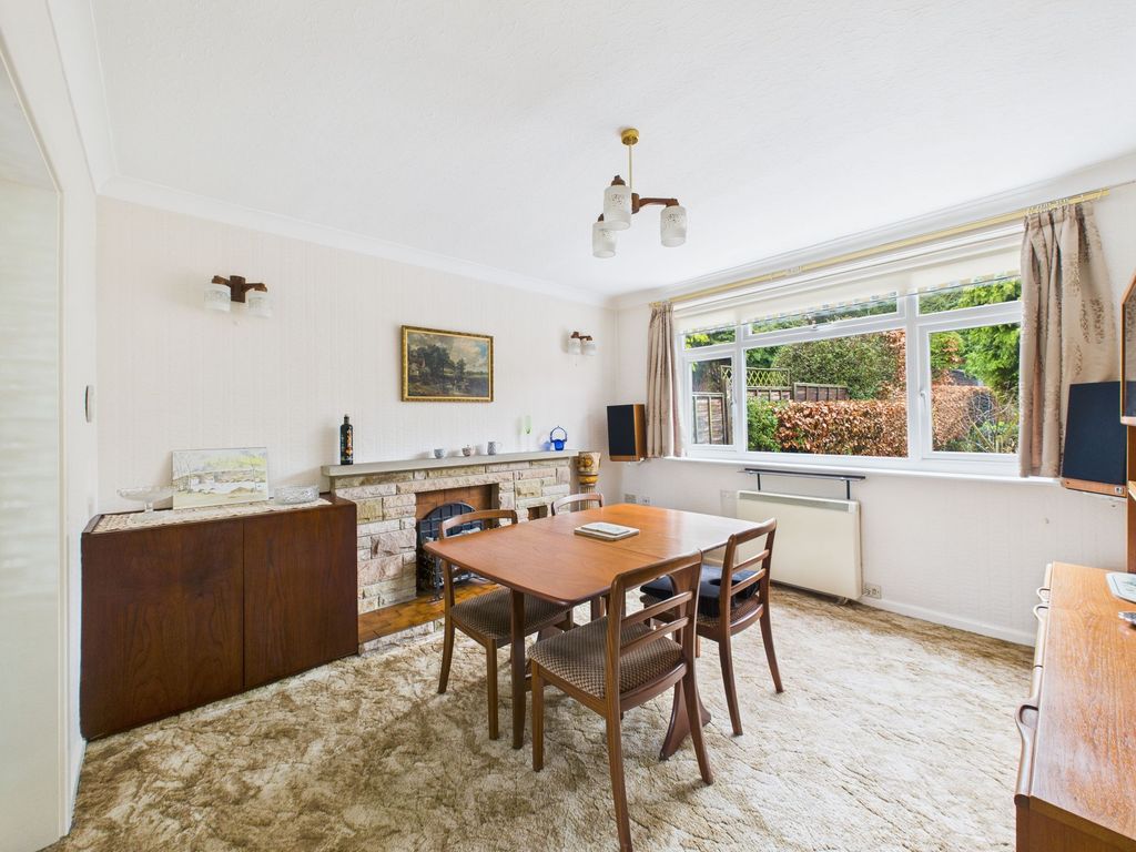 Property photo 3 of 20 Dining Room