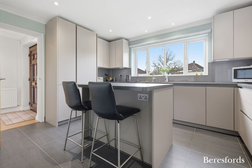 Additional image 10 of 5 bed detached house for saleThe Mount, Billericay CM11