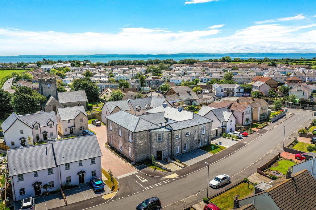 Property photo 1 of 20