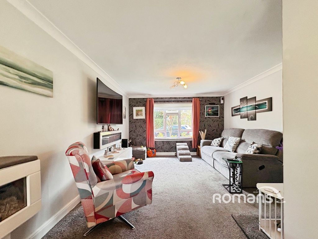 Property photo 3 of 15 Pbox-Img.Jpg