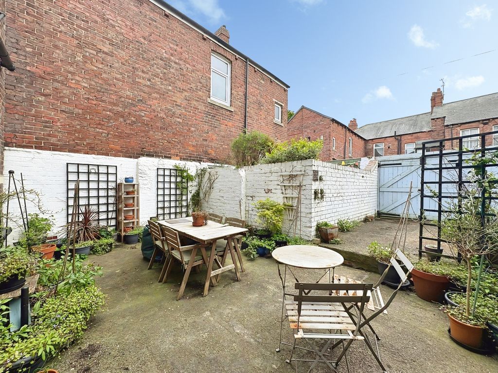 Property photo 2 of 11 Photo 4