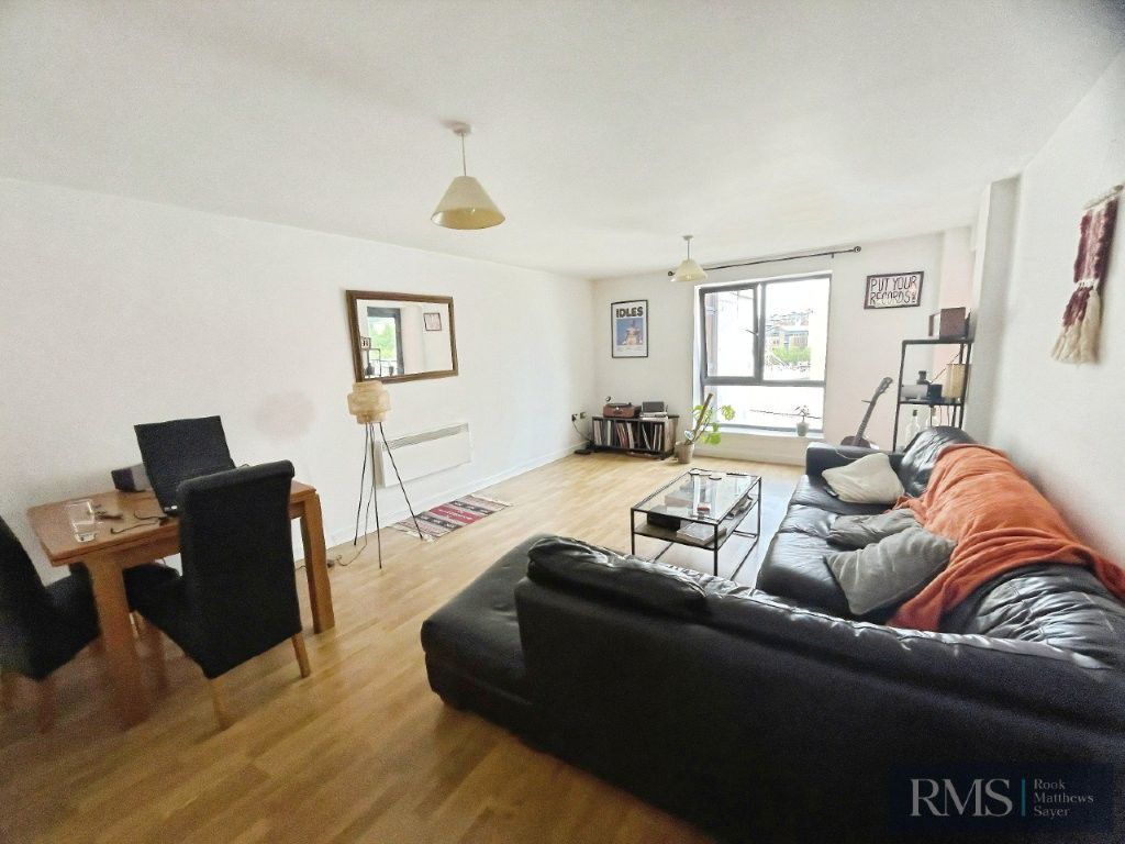 Property photo 2 of 12 Photo 13