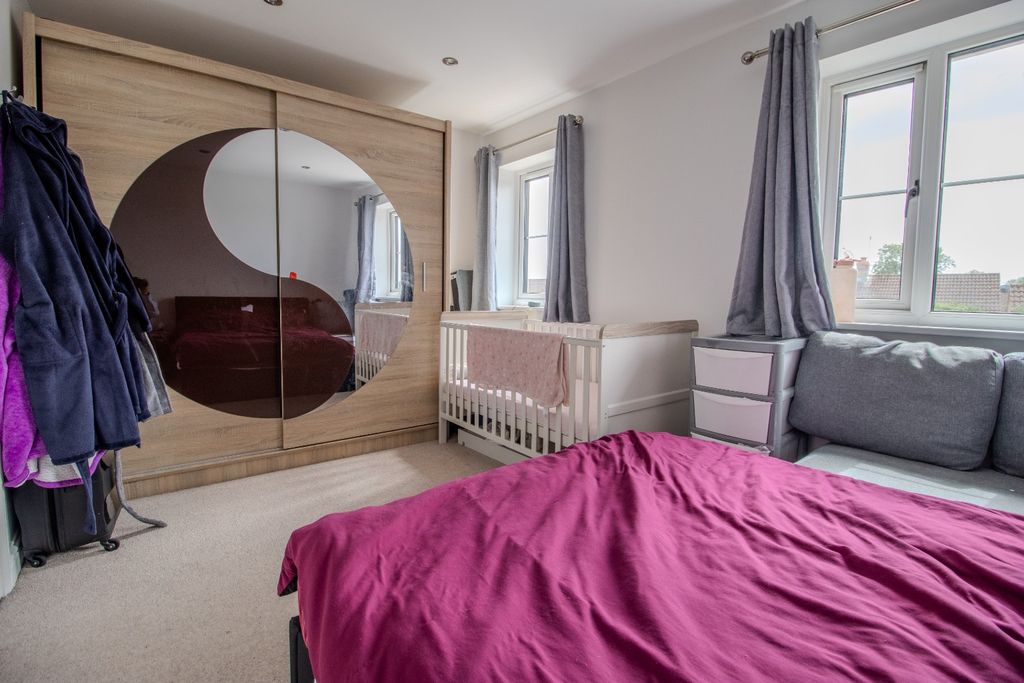 Property photo 3 of 14 5317156