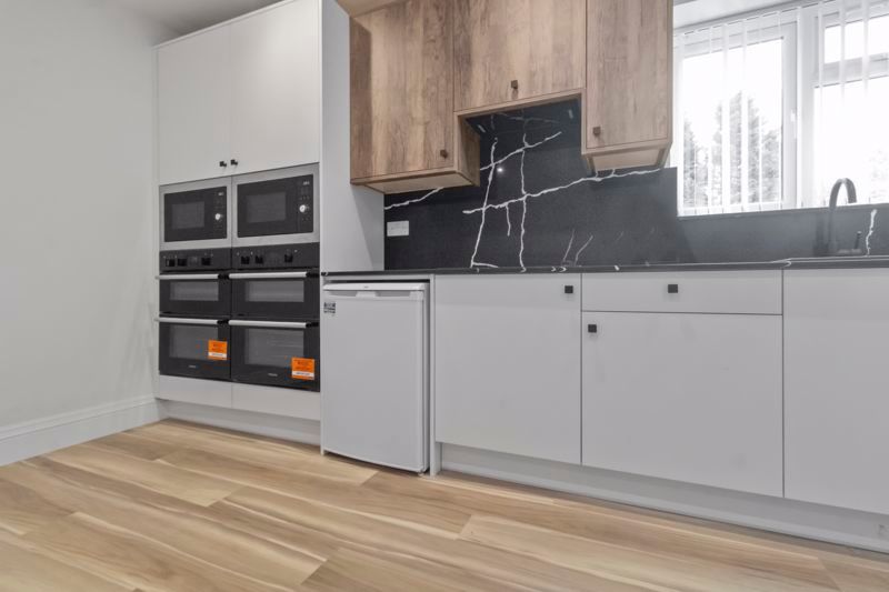 Property photo 2 of 10 Photo 16