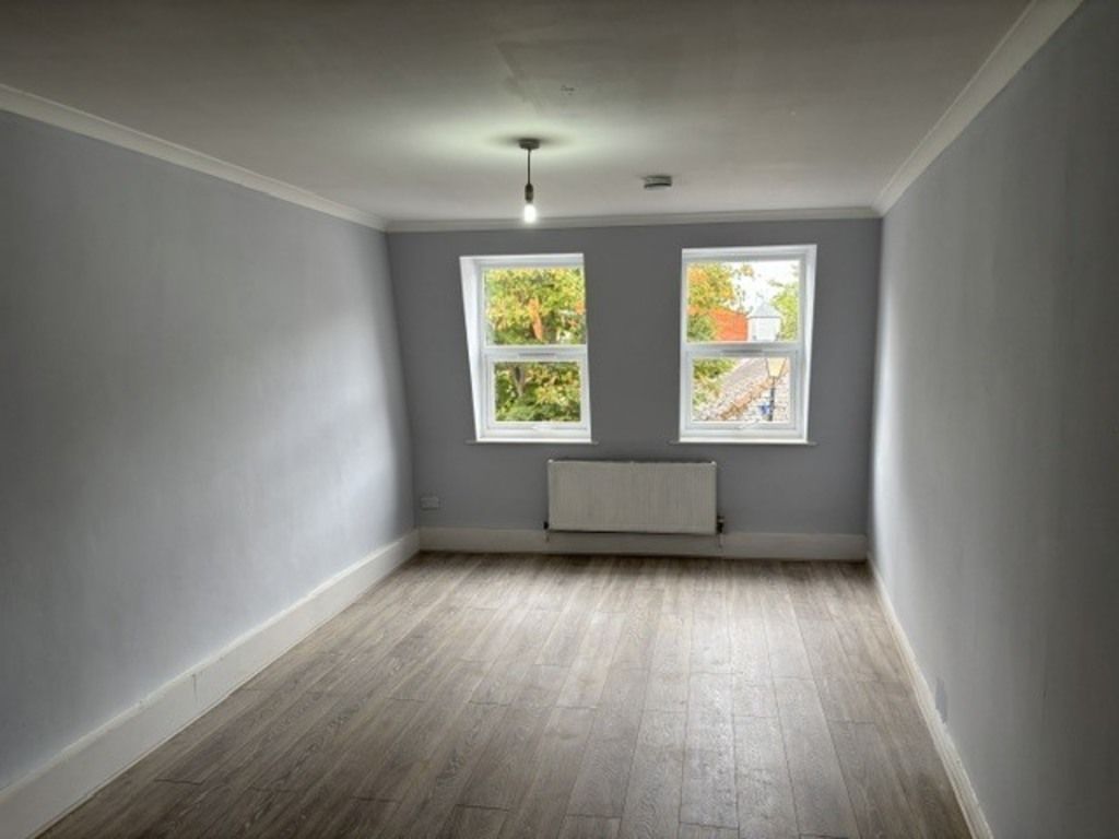 Property photo 1 of 4 Lounge