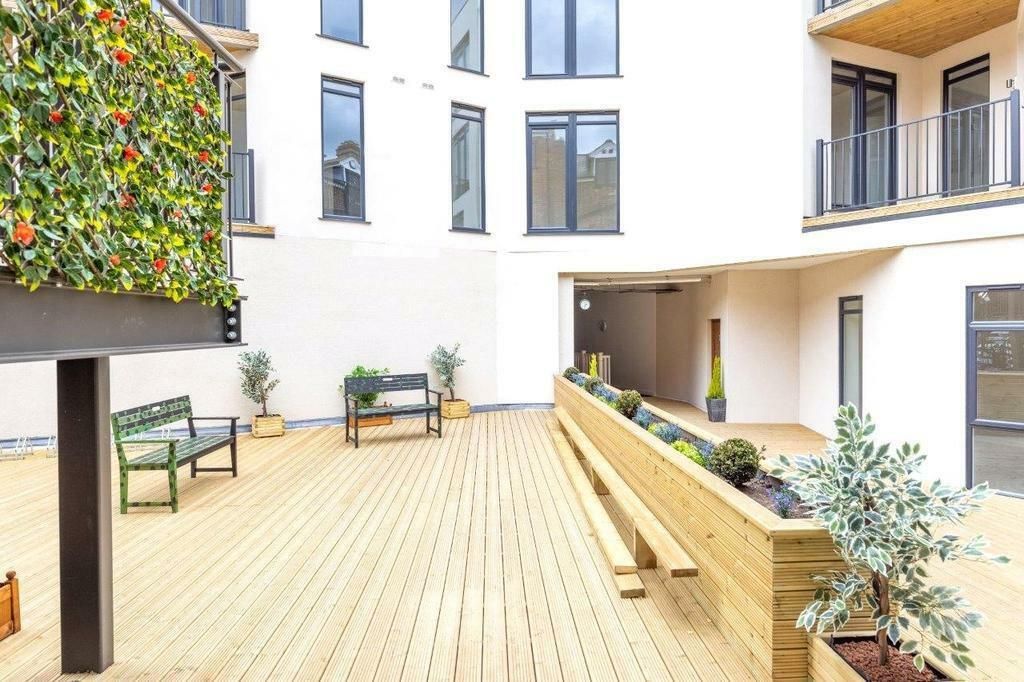 Property photo 3 of 12 External View