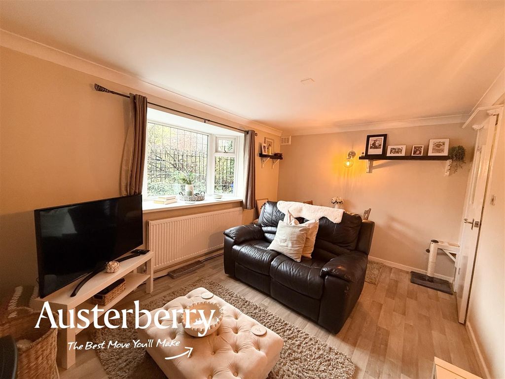 Property photo 3 of 12 Img_2294.Jpg