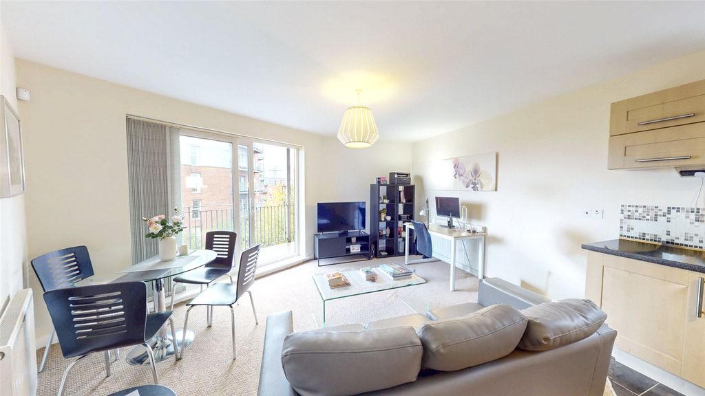 Property photo 3 of 9 Picture No. 01