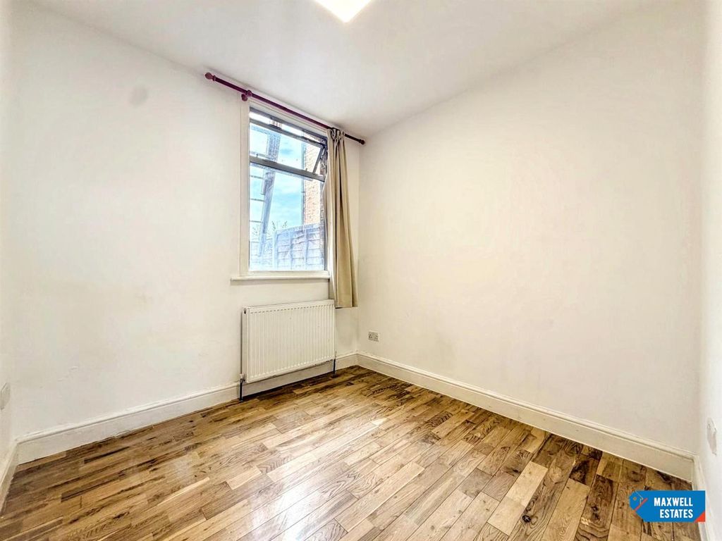 Property photo 3 of 17 3