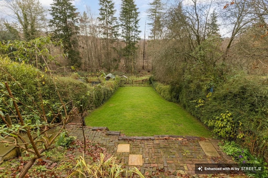 Property photo 3 of 15