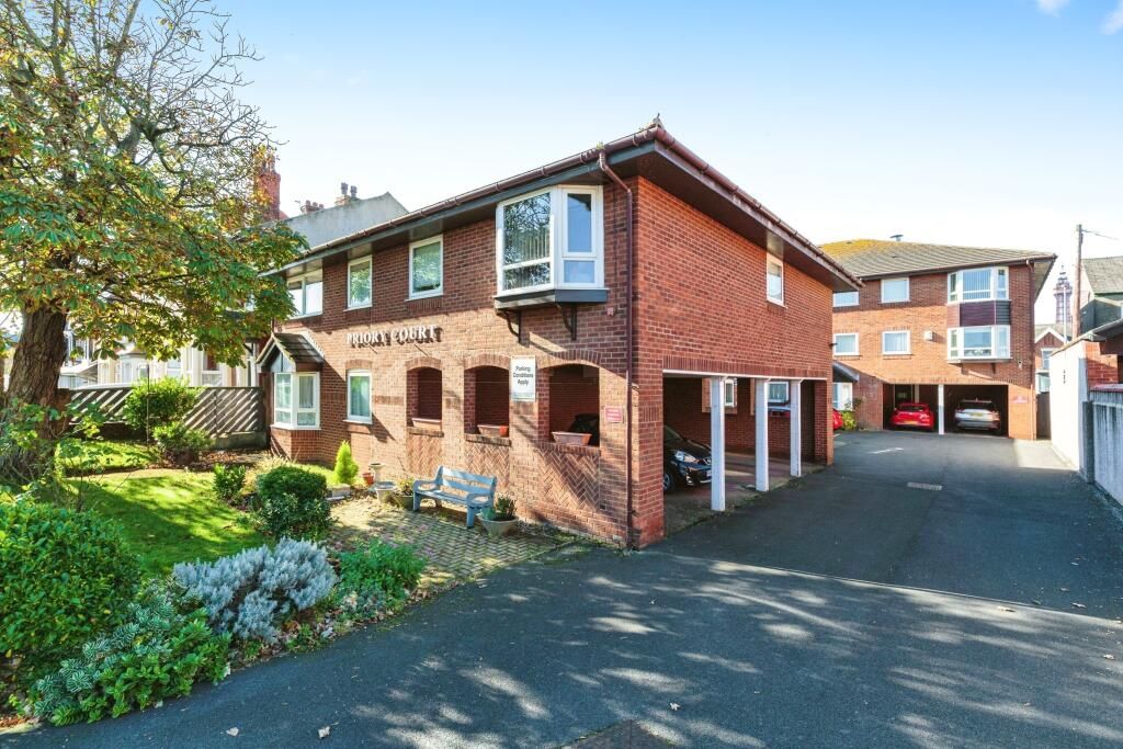 Property photo 1 of 5