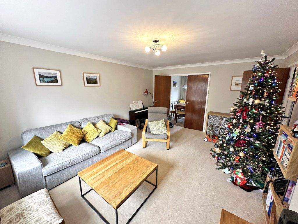 Property photo 3 of 17 Picture 3