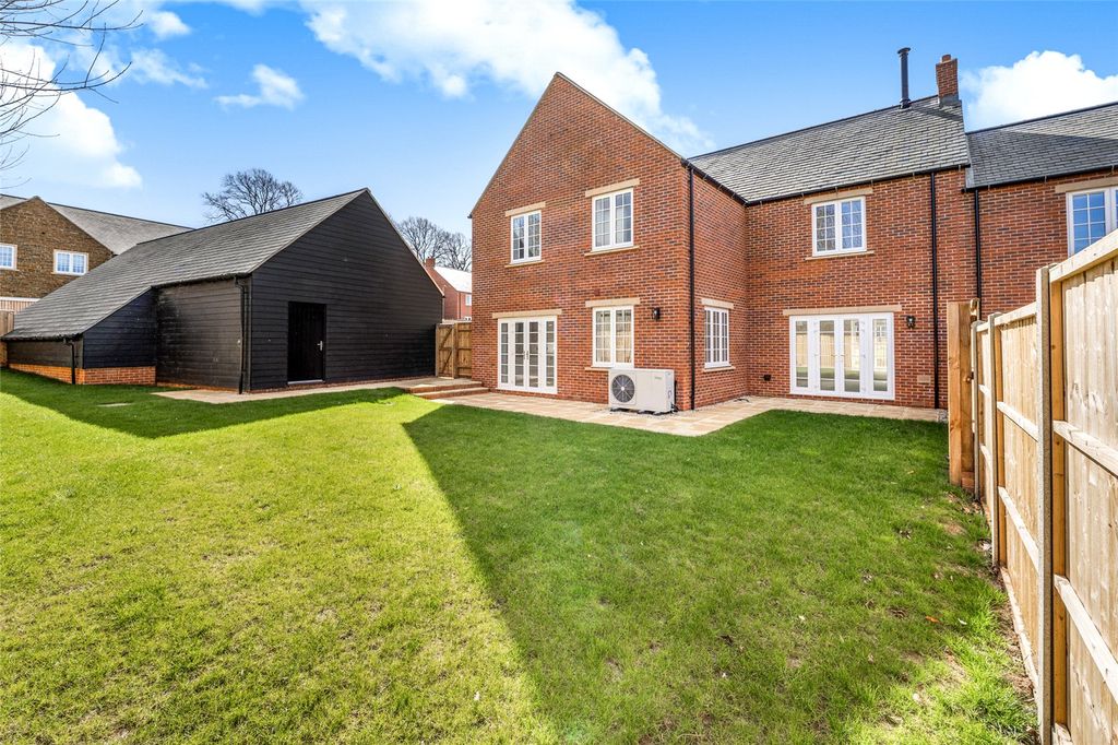 Property photo 1 of 31 Picture No. 08