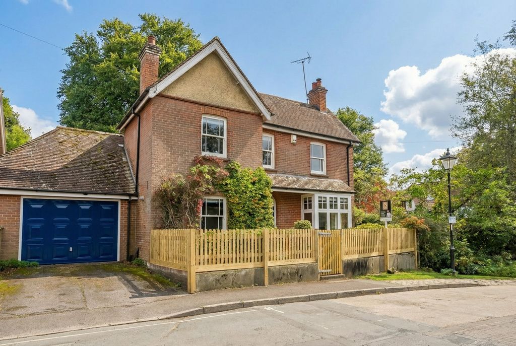 Property photo 1 of 18