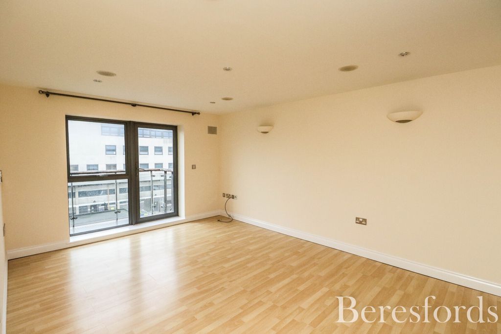 Property photo 2 of 7 Picture 2