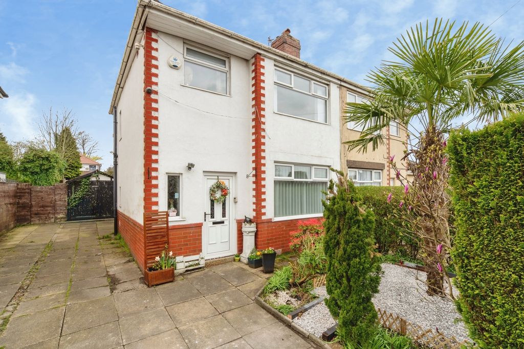 Property photo 2 of 30 Pbox-Img.Jpg