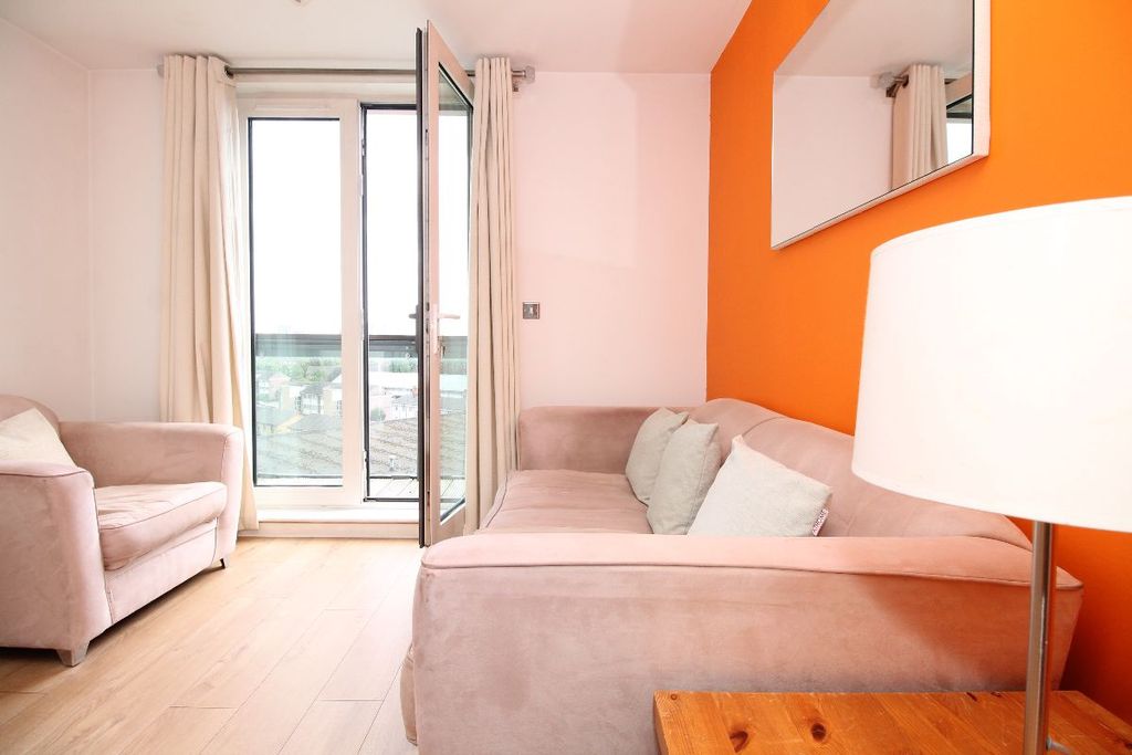 Property photo 3 of 24