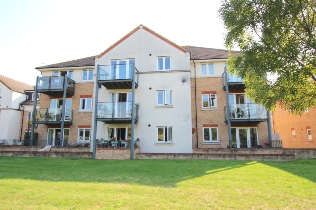 Property photo 1 of 11