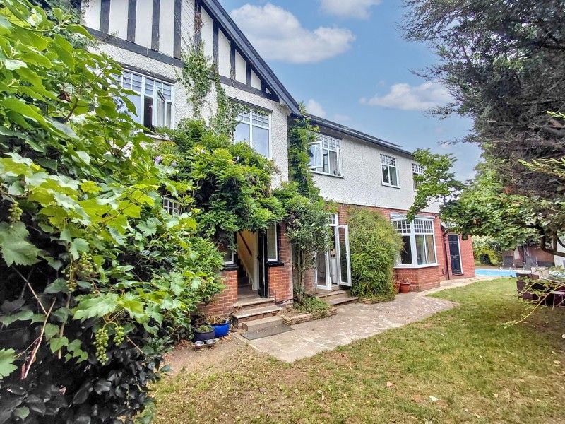 Property photo 1 of 21