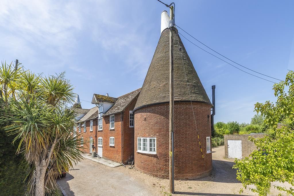 Property photo 1 of 47