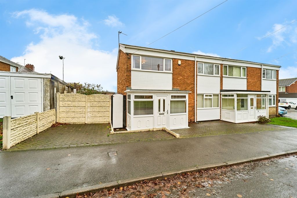 Property photo 1 of 17