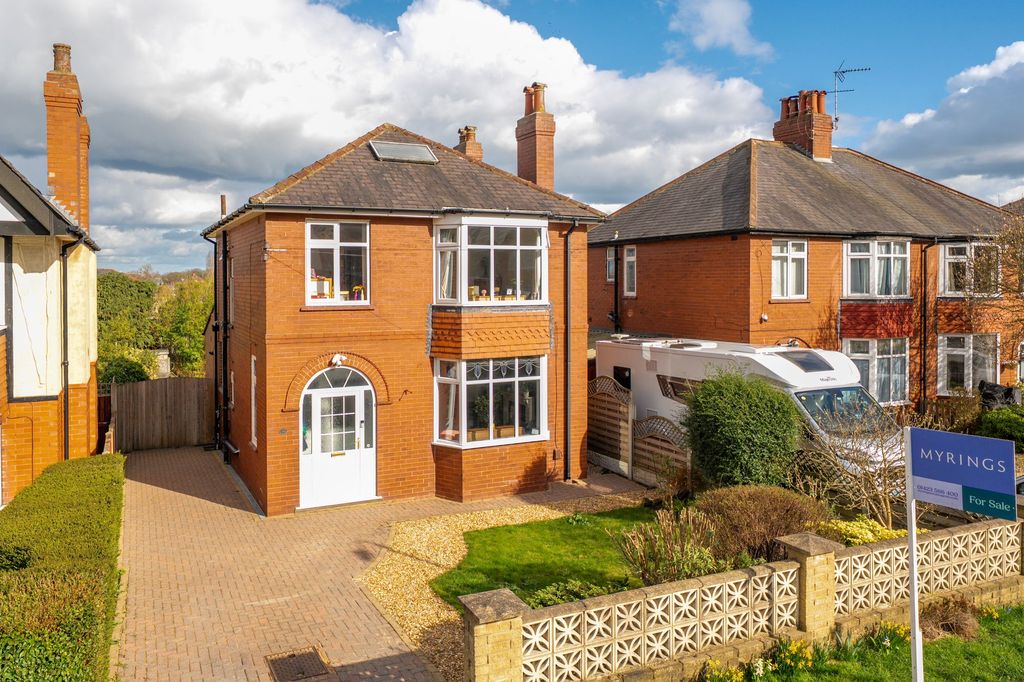 Property photo 1 of 25