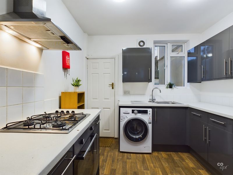 Property photo 3 of 9 Photo 17