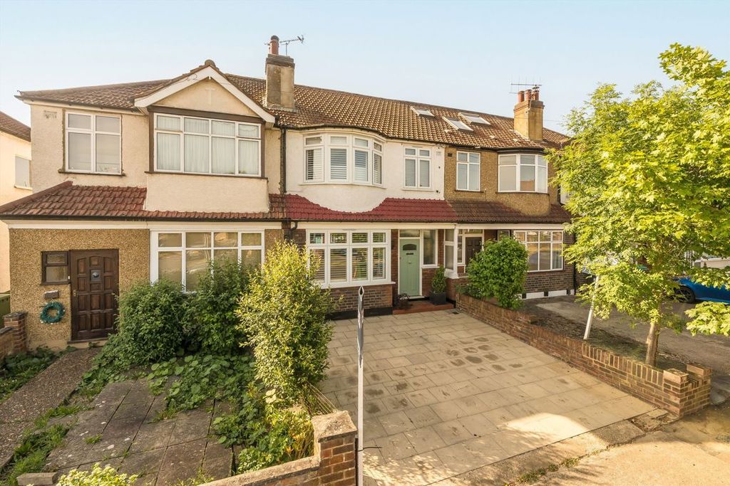 Property photo 1 of 9