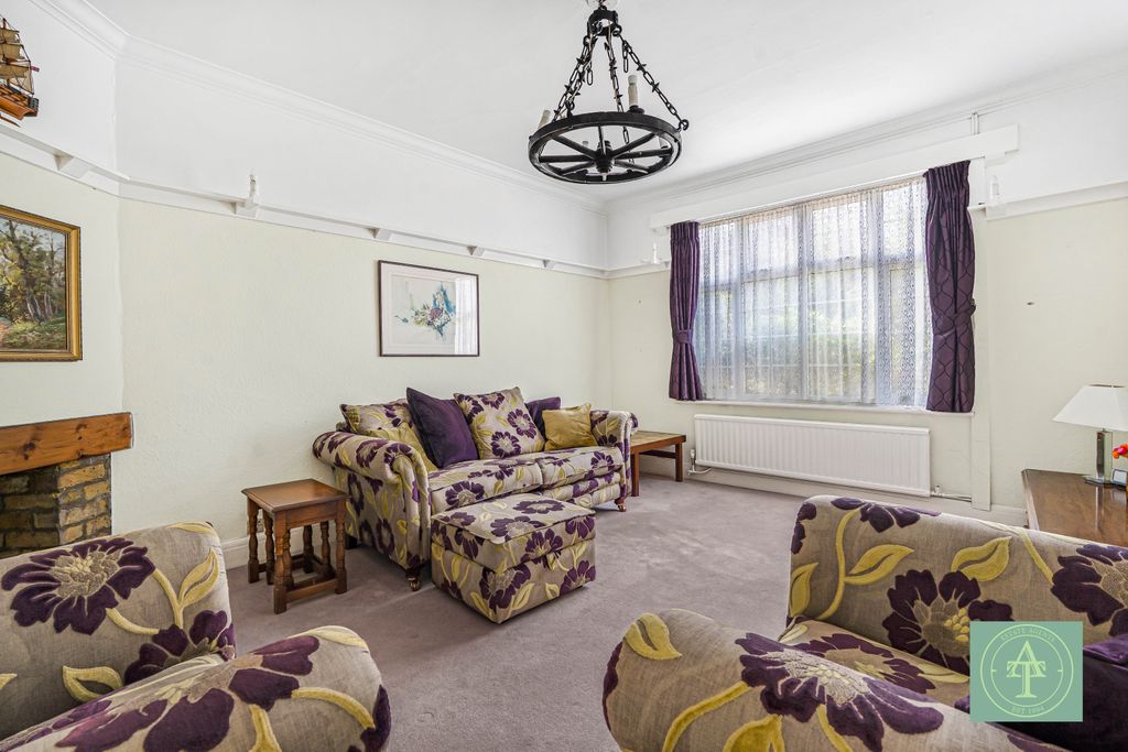 Property photo 3 of 22 22 91014 Watermarked