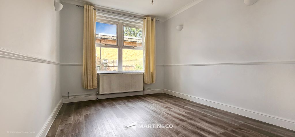 Property photo 3 of 11 Br01016 (7)