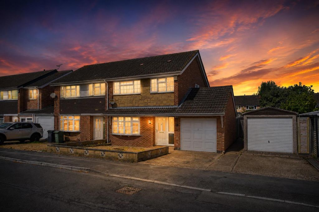 Property photo 1 of 19 Twilight.Png