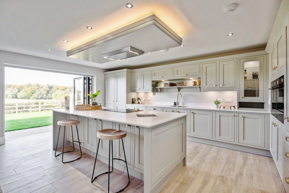 Property photo 3 of 18 Kitchen