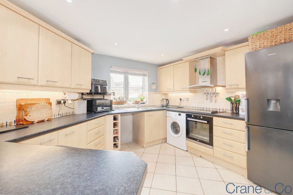 Property photo 2 of 14