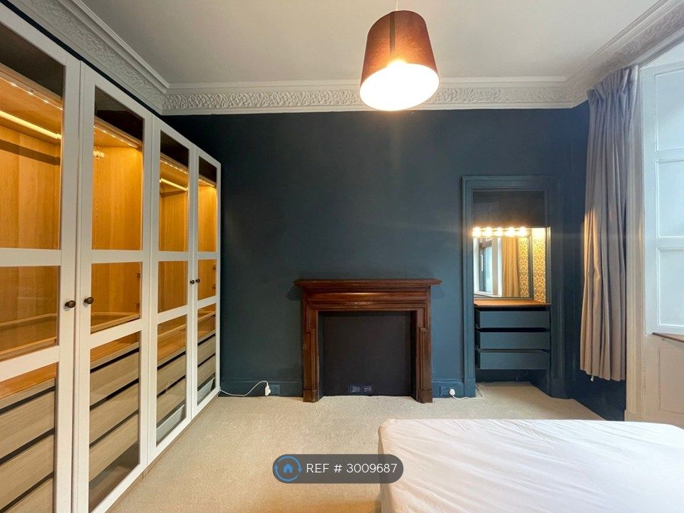 Property photo 3 of 15 Main Bedroom